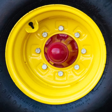 cattle hay feeder wheel 1